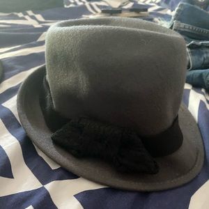 Winter fedora